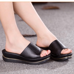 夏季特大码女鞋40-43真皮凉鞋厚底松糕鞋鱼嘴凉拖鞋大号41 42皮鞋