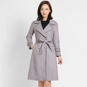 伊百丽女装风衣