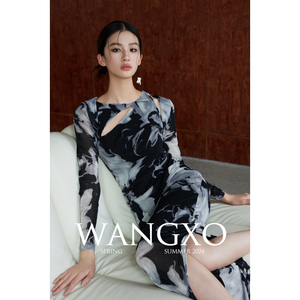 WANGXO|特殊定制印染弹力纱针织|分割褶皱印花连衣裙&坎肩两件套