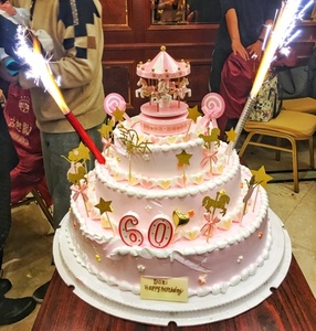 3层生日蛋糕