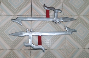 子午鸡爪鸳鸯钺