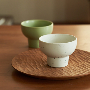 肆月日式陶瓷小料碗家用火锅调料碗蘸料碗创意高脚复古酱料碗单个