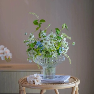 北欧极简风透明褶皱竖条纹玻璃插花器花瓶水培植物