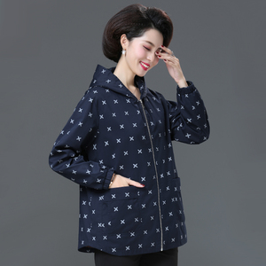 中老年人秋冬外套新款妈妈装休闲上衣厚款夹克衫50-60岁女装外套2人