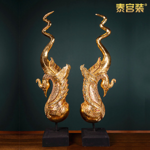 东南亚风格木雕泰国工艺品吉祥如意孔雀凤凰电视柜旁的落地摆件