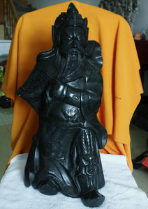 崂山绿石海底玉关公雕件武财神关二爷青岛特产仰口玉经典藏品摆件