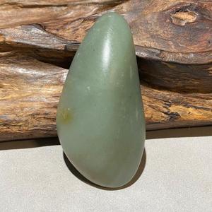 天然新疆和田玉青玉翠青籽料原石手把件独籽老料原籽枣红皮