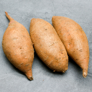 山东威海荣成蜂蜜罐地瓜 新鲜黄皮白心超软甜老品种烤小红薯红苕