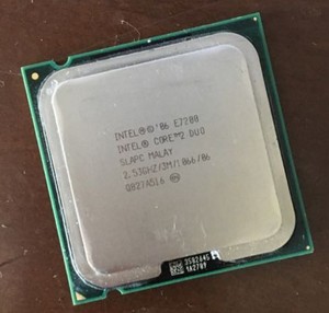 intel酷睿2双核e7200 e7300 e7400 e7500 775针 cpu