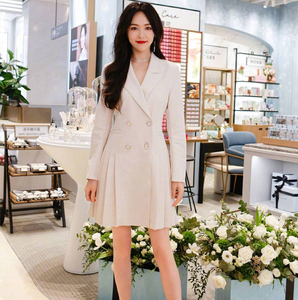 唐嫣明星同款白色西装连衣裙百褶年会年会裙气质御姐女神范衣服ol