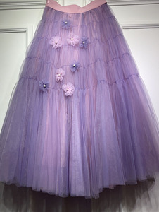 女王家高级定制 手工缝制小花朵细腻半身蓬蓬公主纱裙渐变紫色