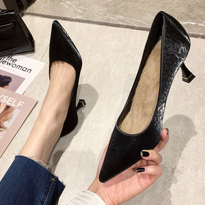 冬天高跟鞋女细跟2020年新款秋冬法式少女黑色尖头单鞋伴娘鞋中跟