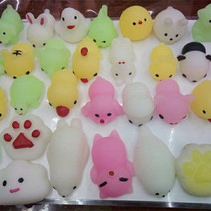 800人付款淘宝日本可爱海豹团子捏捏乐 萌小鸡创意成人解压发泄球减压