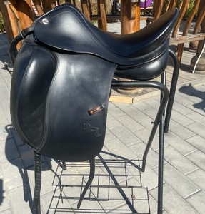 世界大牌意大利原产prestige16.5"舞步鞍马场马术青少年英式马鞍