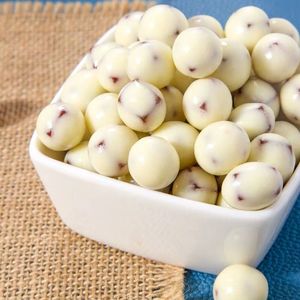 网红奶山楂250g巧克力零食超级好吃