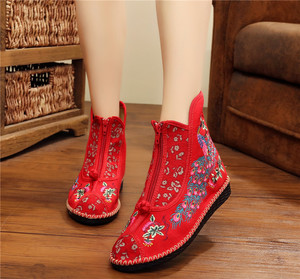 新款老北京布鞋女红色平底软底舒适凤凰刺绣新娘鞋短靴高帮单鞋子