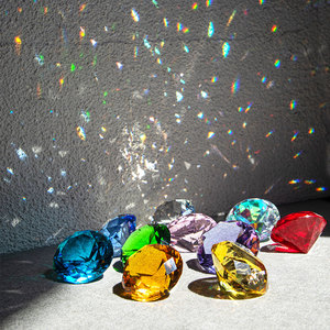 4CM 彩色水晶玻璃钻石儿童玩具宝石简约柜台装饰摆件配饰拍照道具