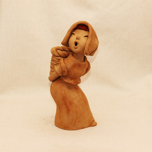 手工陶艺人物 创意泥人 陶土娃娃人物 陶瓷娃 陶人泥塑背筐子摆件