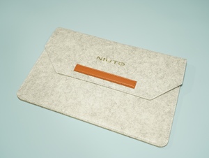 出美亚便携式显示屏保护袋毛毡包收纳电脑内胆包文件包信封设计