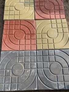 水泥方砖彩色红黄绿本色西班牙路面广场停车场绿化带植草砖花砖