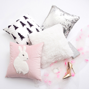 粉色ins网红抱枕 北欧兔少女心床上靠枕套毛毛亮片沙发不含芯靠垫
