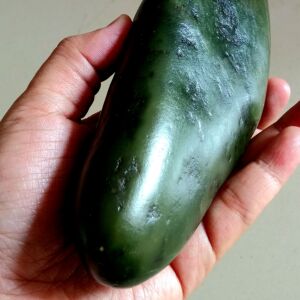 和田碧玉籽料原石玉龙河天然菠菜绿无修老熟把件收藏料(已结缘)
