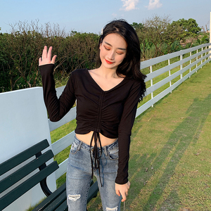 白色收身女t长袖