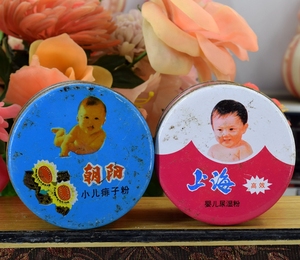 怀旧收藏九十年代老铁皮盒罐上海小儿儿童痱子粉爽身粉拍摄道具