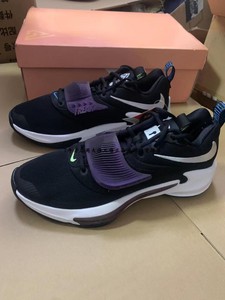 专柜 Nike Zoom Freak 3 字母哥3代战靴 黑紫篮球鞋 DA0695-001