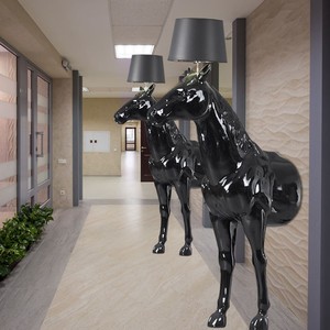 玻璃钢雕塑半截马工艺品创意摆件树脂马头落地灯会所KTV酒店灯饰
