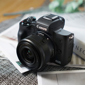 Canon/佳能EOS M50 vlog微单数码相机 入门级女学生款高清旅游m50