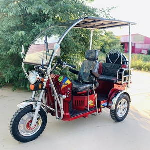 全手操作三轮摩托车汽油老年代步车小型老人残疾人轮椅三轮车燃油