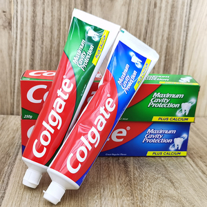 Colgate toothpaste高露洁牙膏美白冰凉冰爽口气清新去黄牙垢原装