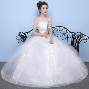 婚纱礼服齐地公主梦幻2021新款白色婚纱新娘夏抹胸森系长拖尾孕妇