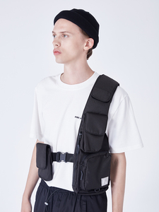 kissfunk国潮品牌斜挎包机能侧身背包多色百搭街头个性男女情侣款