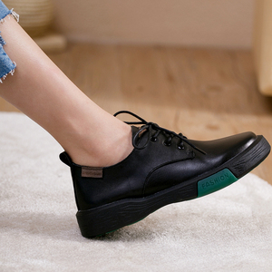 女士休闲四季皮鞋