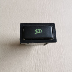 金龙金旅考斯特前雾灯开关6700-3732105b 12v