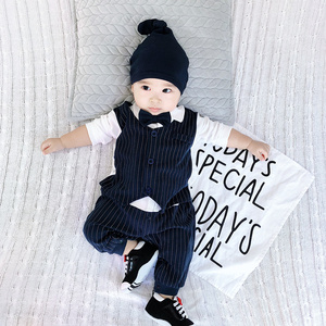 婴儿百日照宝宝装男孩