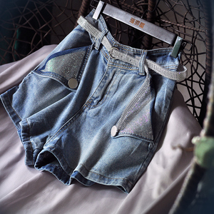钻腰带牛仔短裤