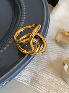 法式复古时髦18K镀金色欧美莫比乌斯交叉缠绕宽面RyleeRing戒指环