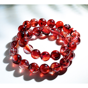 星宿家天然鸩羽幽灵手链女牛血红胶花水晶手串僻邪当煞本命年转运