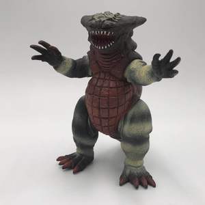 日本万代17厘米怪兽软胶 戴拿奥特曼 达伊盖伦二手