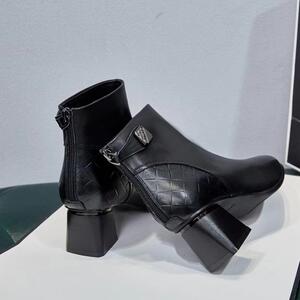 景本色新品简约大气中跟正装舒适百搭真皮女鞋时尚短靴537202-3