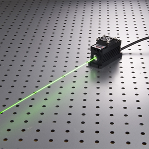 532nmtem00单模绿光固体激光器10mw50mw100mw200mw300mw光电一体