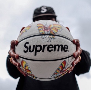 supreme篮球 斯伯丁 7号 6号女子 全明星篮球 欧文 粉色 夜光篮球