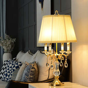 卧室台灯床头灯轻奢温馨欧式客厅高档暖光高级新房水晶奢华大台灯