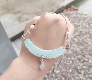 天然翡翠a货冰起胶感飘绿玉衡吊坠,毛衣链带钱袋子小坠子带证书