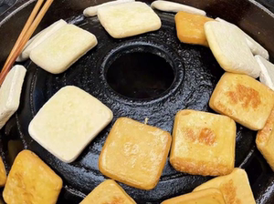 云南昭通特产 镇雄手工臭豆腐25片包邮送五香辣椒面