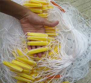 000人付款淘宝鱼网粘网三层丝网挂网2米高沾网沉网鲫鱼白条网加粗渔网