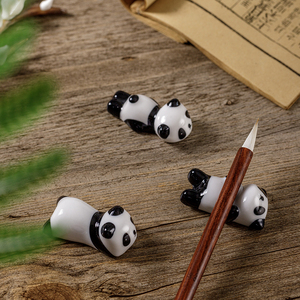 三只熊猫 毛笔笔架笔搁 陶瓷制品 文房器物小巧